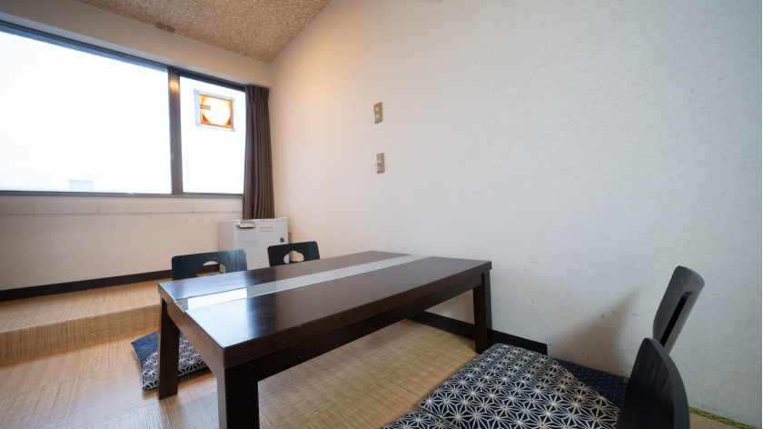 Japanese-style room 4
