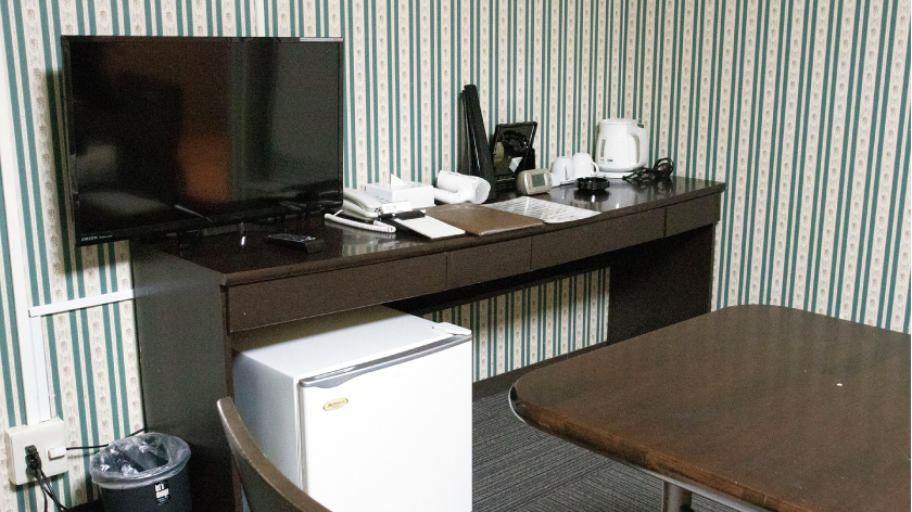 Japanese-western-style room 4